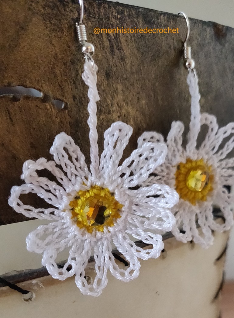 #monhistoiredecrochet #bouclesdoreilles #fleurs 